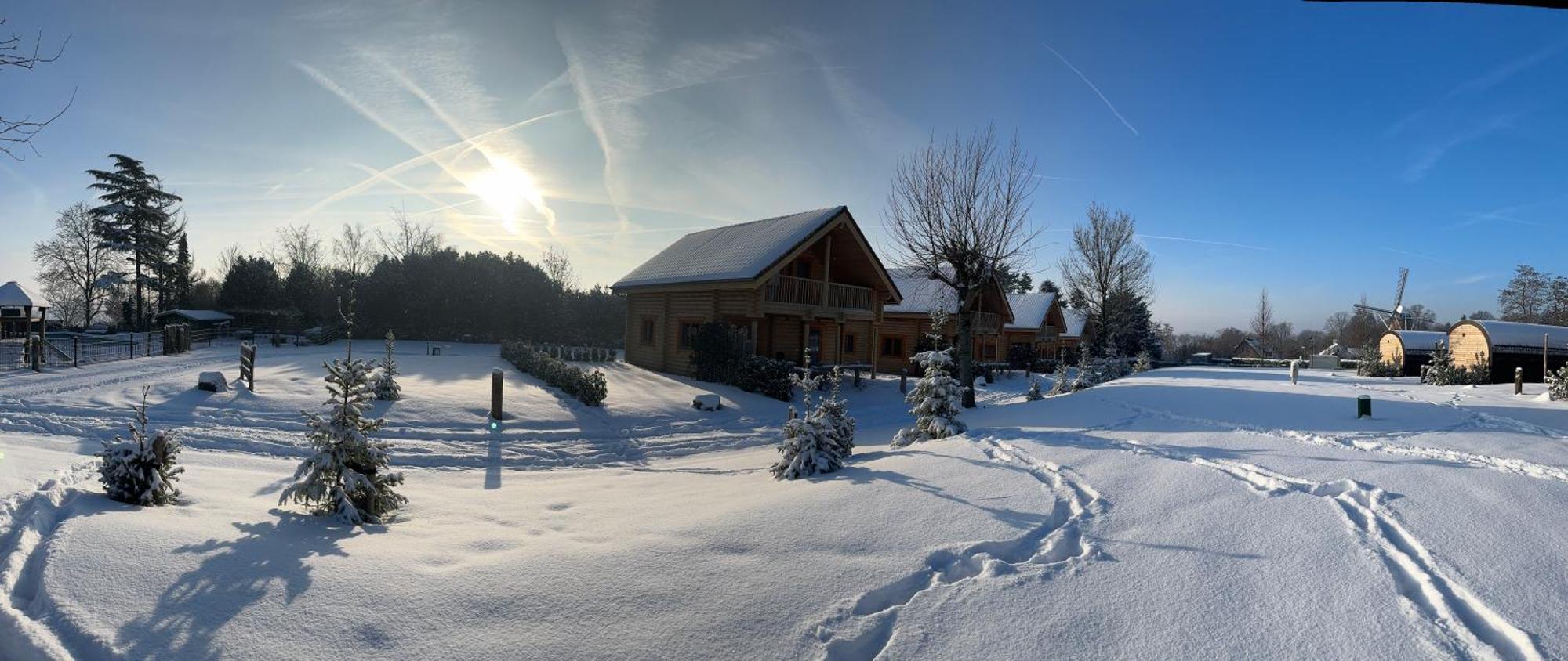 Boomstamhuis High Chaparral Oorsbeek Esterno foto